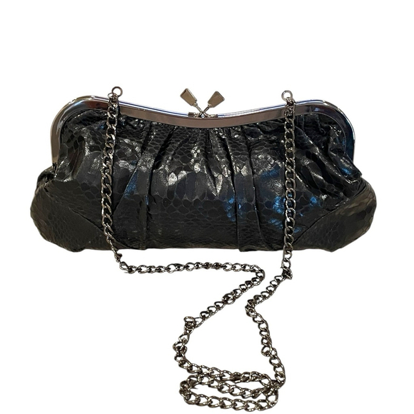 Jessica McClintock Handbags - Jessica McClintock Faux Snakeskin Bag Kiss Clasp Gunmetal Chain Strap Black